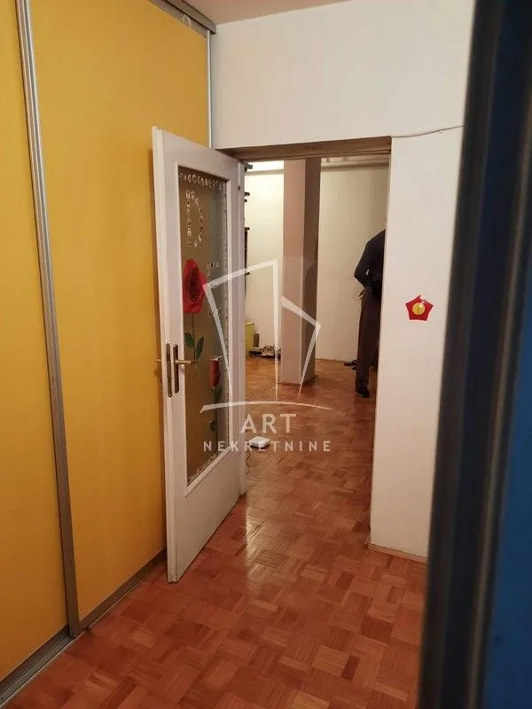 Prodaja, dvosoban stan, 45m², Kluz, Zvezdara Sve Podlokacije