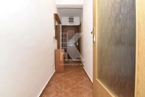 Rent, one bedroom apartment, 43m², Centar, Podgorica - image 8