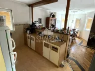 Prodaja, kuća, 262m², Altina, Beograd - image 7