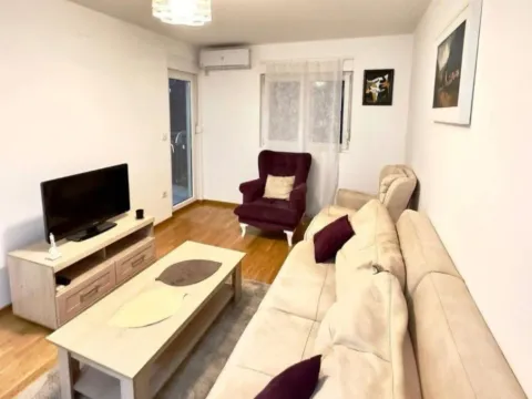 Rent, apartment, 45m², City Kej, Podgorica - image 8