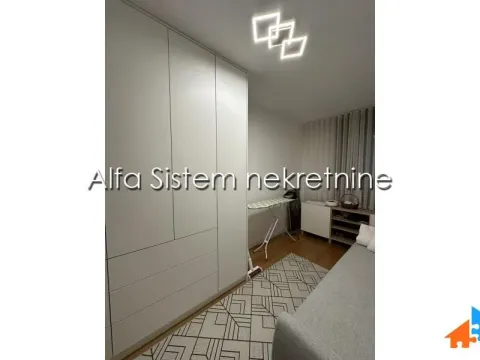 Izdavanje, trosoban stan, 77m², Novi Beograd Blok 63, Novi Beograd Sve Podlokacije - image 12