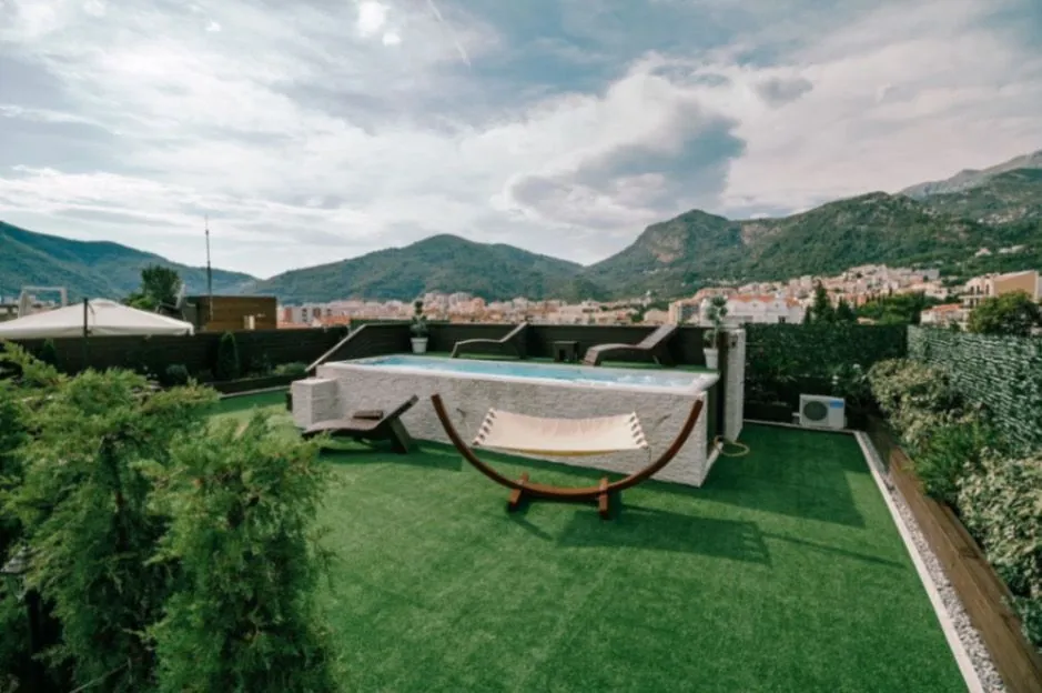 Prodaja, trosoban stan, 400m², Centar, Budva