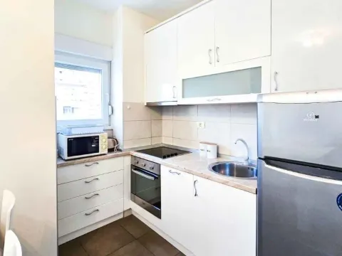 Izdavanje, dvosoban stan, 68m², City Kvart, Podgorica - image 5