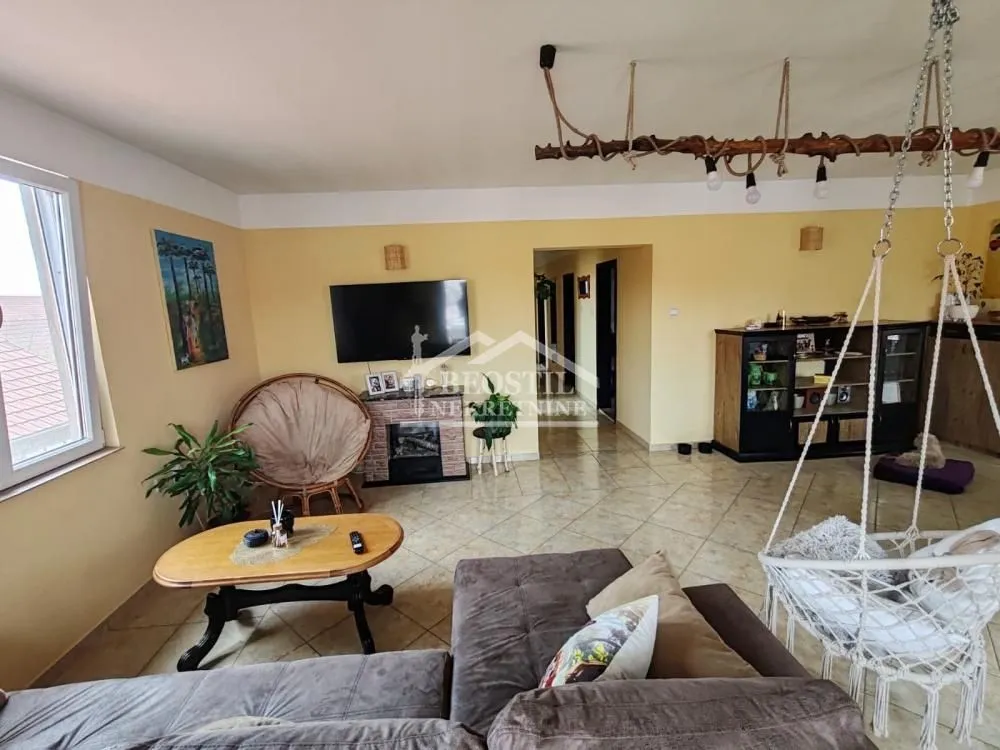 Sale, house, 221m², Ruma, Srbija