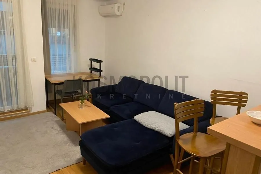 Rent, two bedroom apartment, 40m², Slavija, Vračar Sve Podlokacije