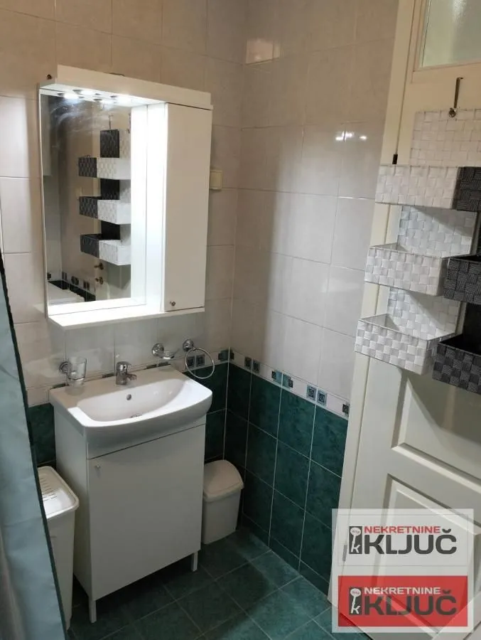 Izdavanje, garsonjera, 29m², Sajmište, Novi Sad