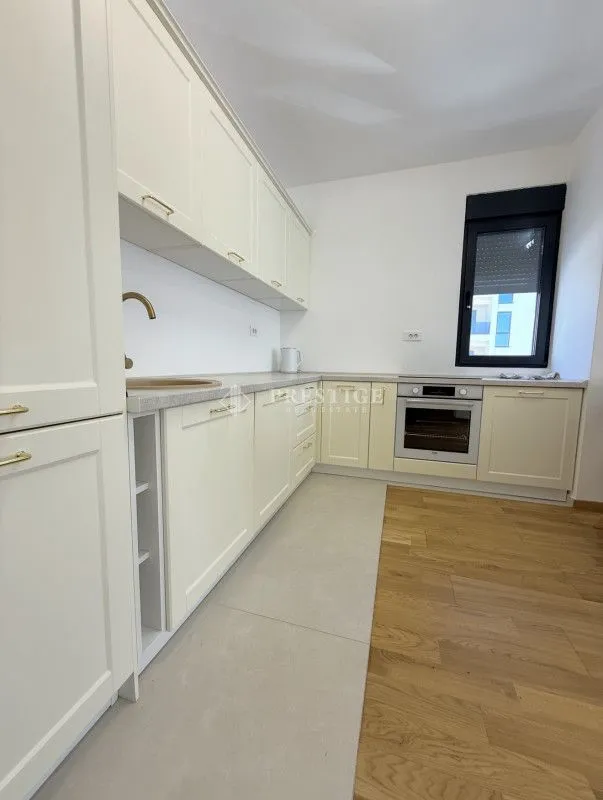Izdavanje, jednosoban stan, 50m², City Kvart, Podgorica