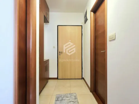 Rent, one bedroom apartment, 46m², Stari Aerodrom, Podgorica - image 10