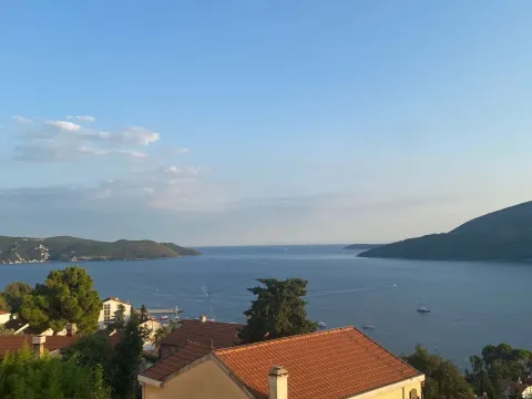 Izdavanje, trosoban stan, 130m², Herceg Novi, Crna Gora - image 5