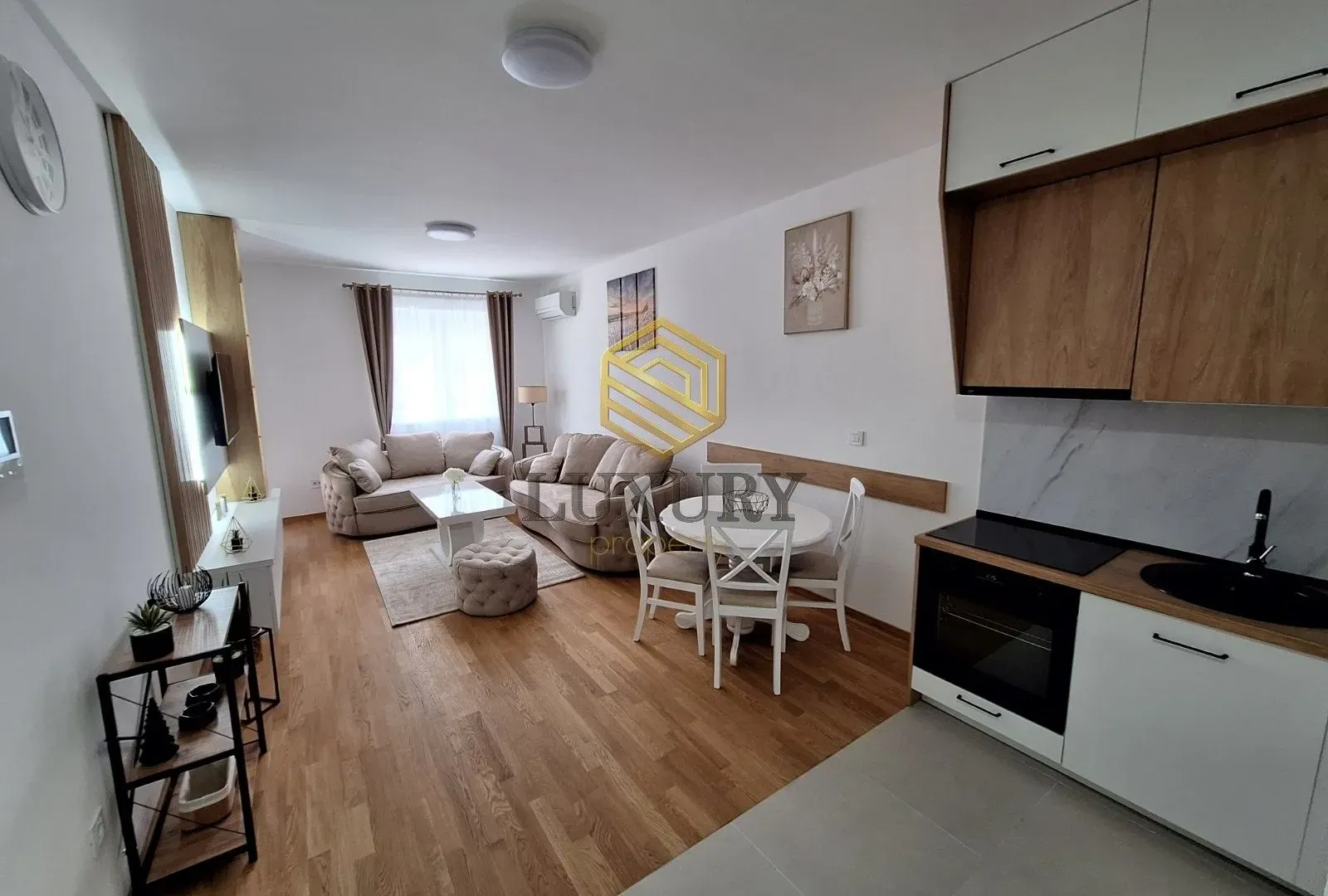 Izdavanje, jednosoban stan, 48m², Stari Aerodrom, Podgorica