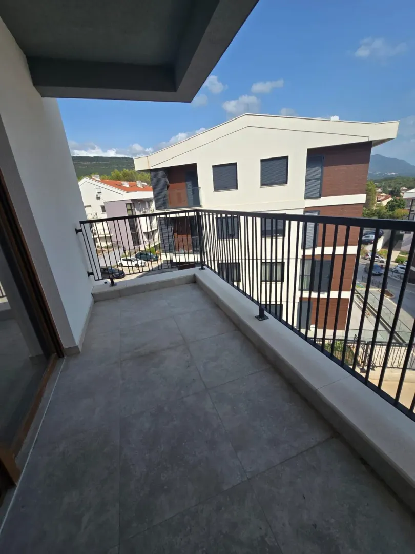 Prodaja, dvosoban stan, 70m², Kava, Tivat