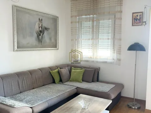 Rent, one bedroom apartment, 44m², City Kej, Podgorica - image 1