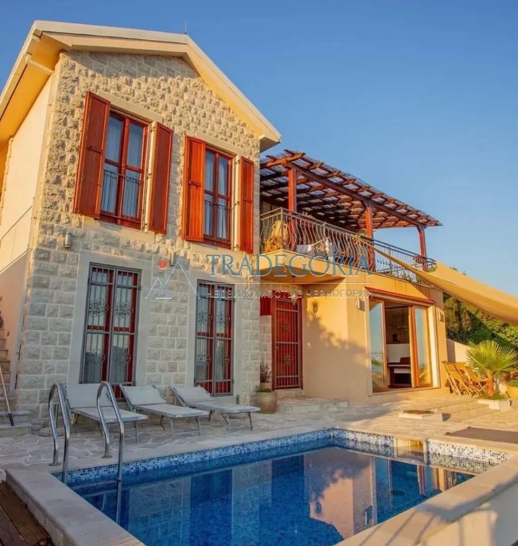 Prodaja, kuća, 210m², Kotor, Crna Gora