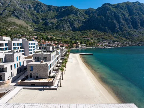 Sale, one bedroom apartment, 85m², Risan, Kotor - image 12