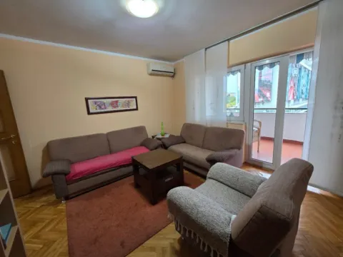 Izdavanje, jednosoban stan, 55m², Preko Morače, Podgorica - image 12