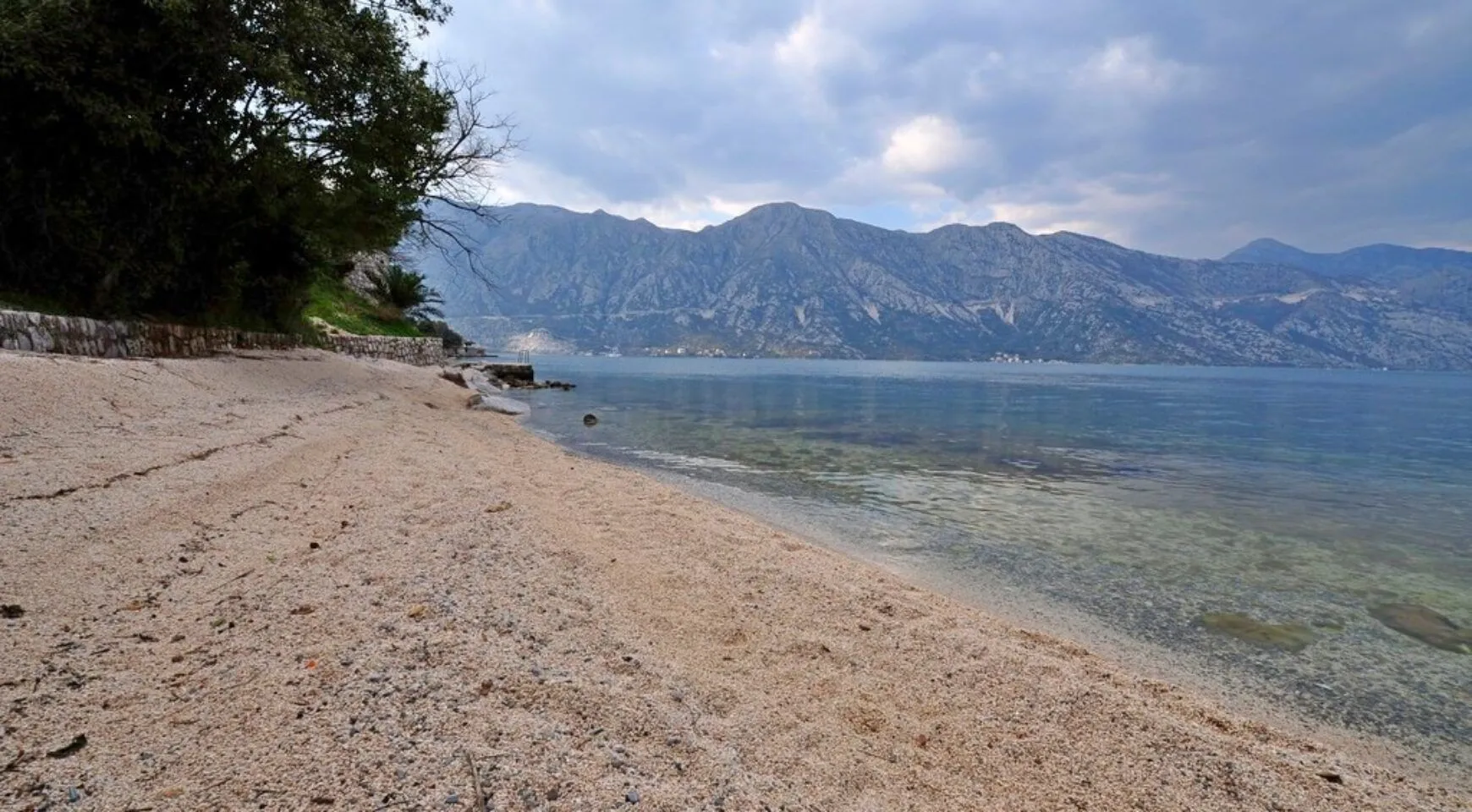 Sale, house, 424m², Kostanjica, Kotor
