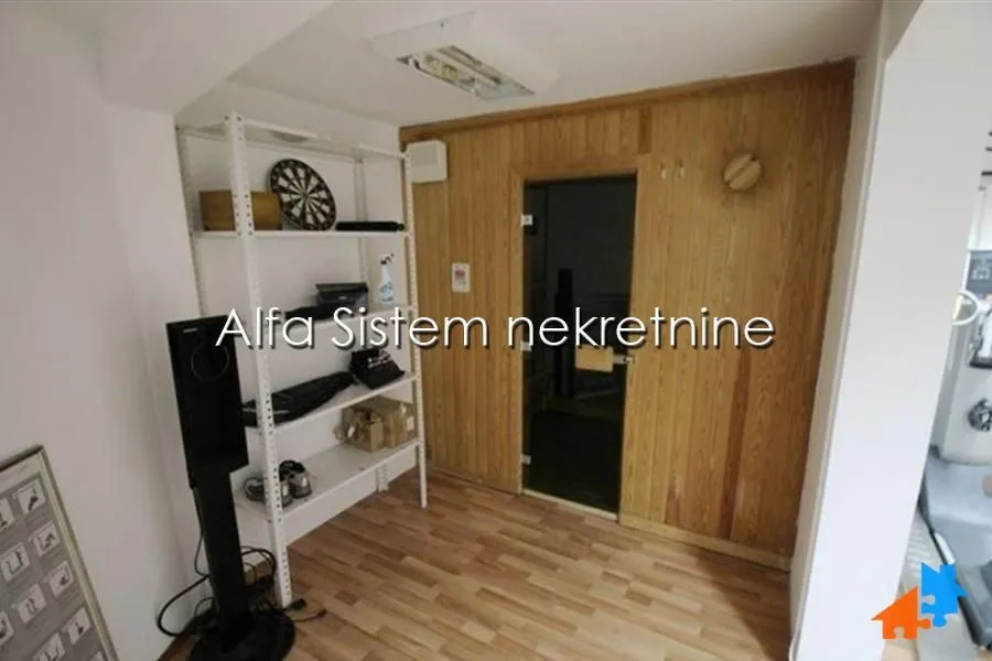 Izdavanje, stan, 220m², Savski Venac, Beograd