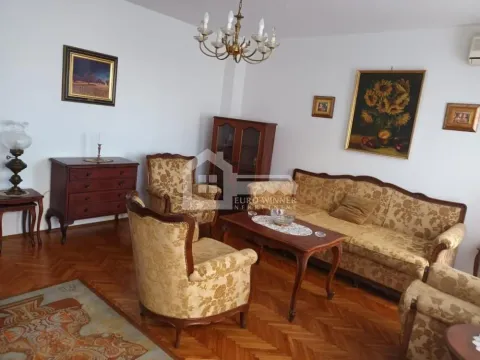 Rent, four bedroom apartment, 92m², Tašmajdan, Palilula Sve Podlokacije - image 1