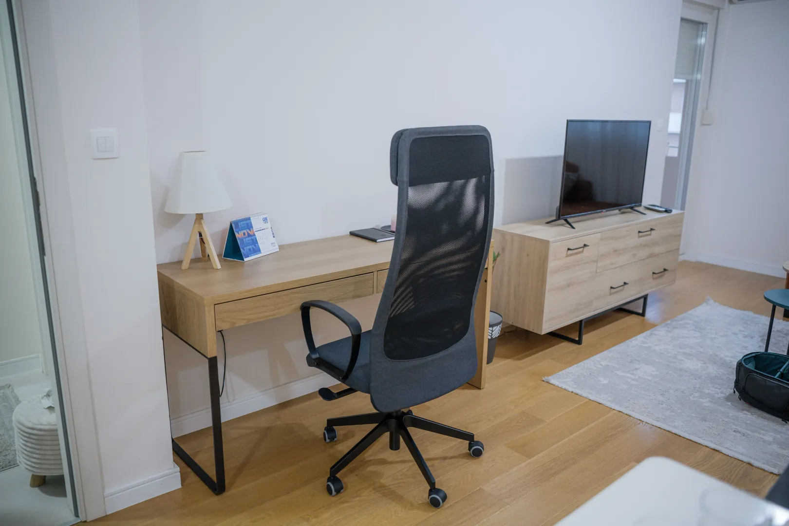 Izdavanje, jednosoban stan, 51m², Central Point, Podgorica