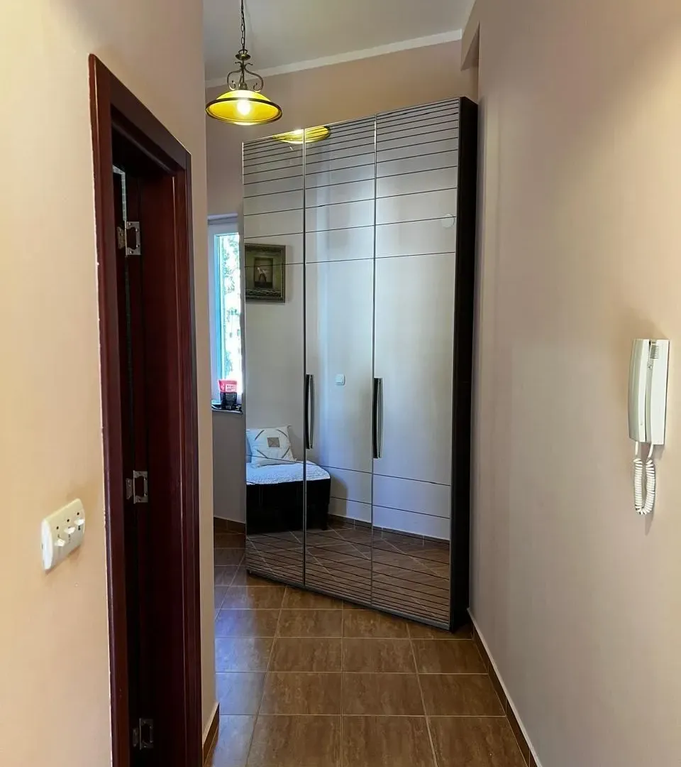Prodaja, dvosoban stan, 73m², Đenovići, Herceg Novi
