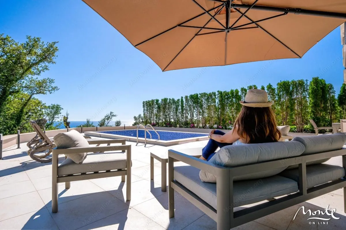 Sale, house, 220m², Reževići, Budva