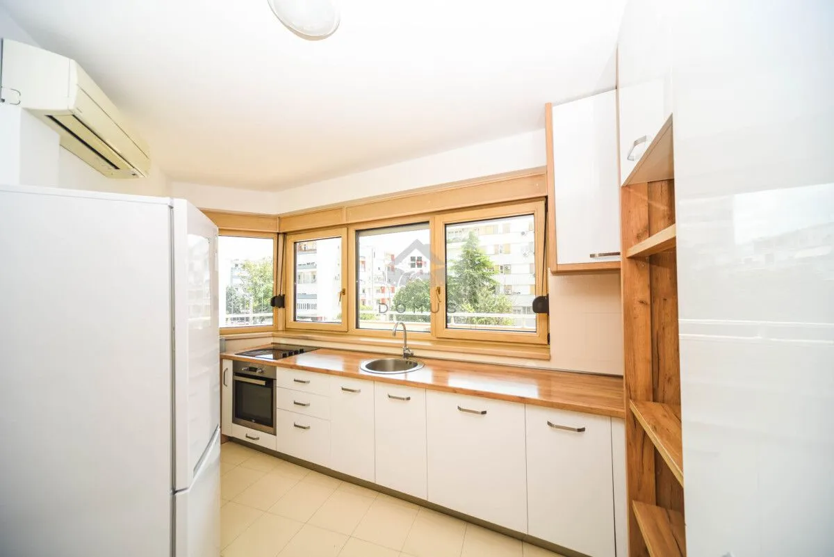 Rent, three bedroom apartment, 150m², Preko Morače, Podgorica