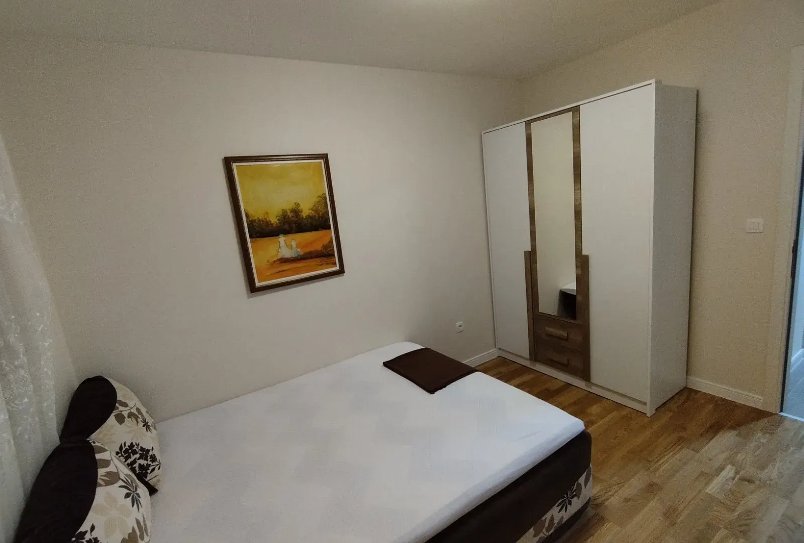 Rent, one bedroom apartment, 42m², Pobrežje, Podgorica
