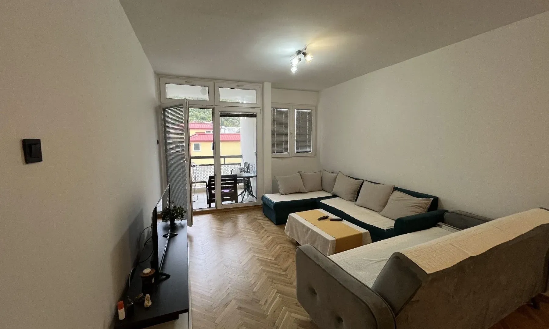Rent, one bedroom apartment, 53m², Babilonija, Budva