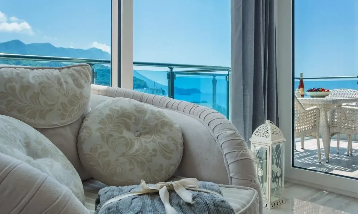 Prodaja, dvosoban stan, 63m², Bečići, Budva