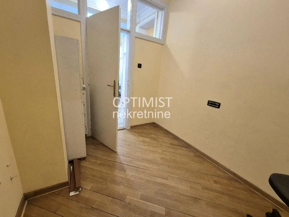 Rent, two bedroom apartment, 48m², Vračar Hram, Vračar Sve Podlokacije