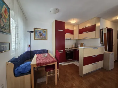 Sale, one bedroom apartment, 35m², Petrovac, Budva - image 7