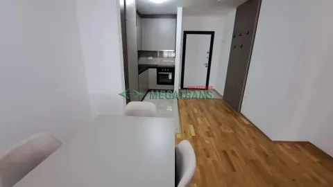 Izdavanje, trosoban stan, 65m², Železničko Naselje, Subotica - image 11