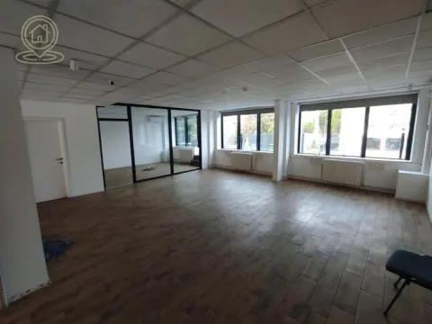 Rent, office space, 200m², Bulevar Oslobodjenja, Novi Sad Sve Podlokacije - image 7