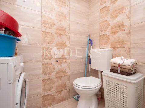 Izdavanje, jednosoban stan, 55m², Stari Aerodrom, Podgorica - image 10