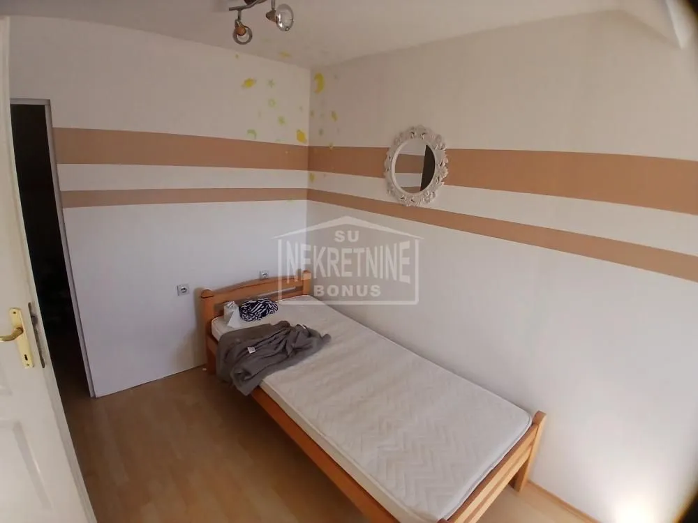 Prodaja, kuća, 220m², Dudova Šuma, Subotica