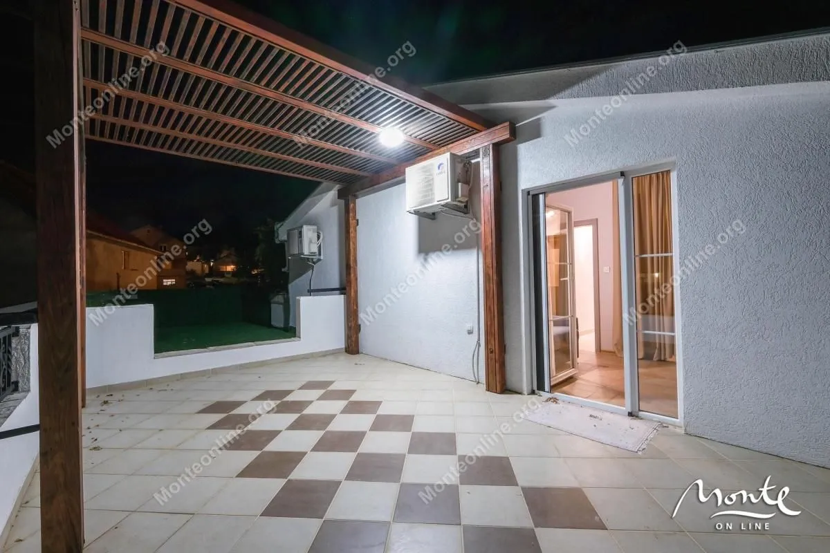 Prodaja, kuća, 198m², Tivat, Crna Gora