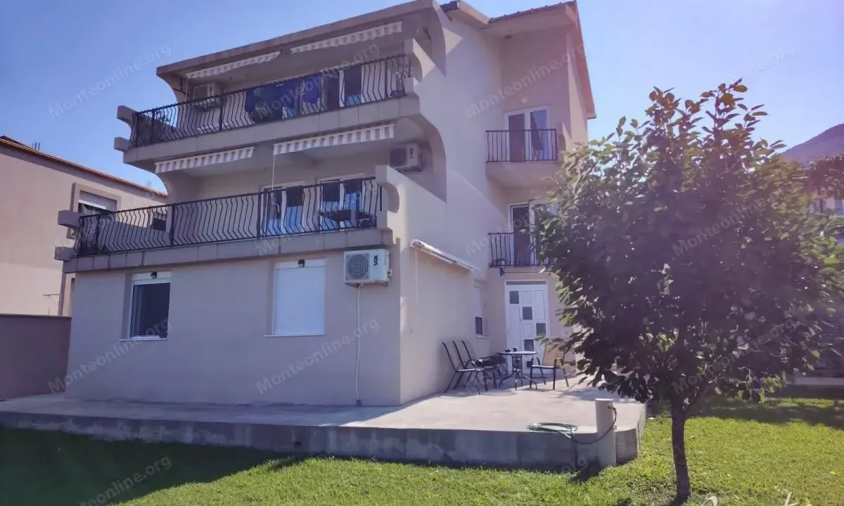 Sale, house, 350m², Bjeliši, Bar