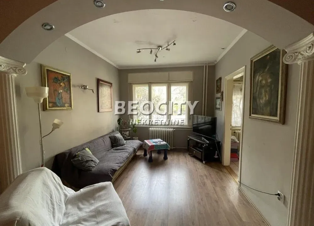 Prodaja, stan, 58m², Centar, Novi Sad