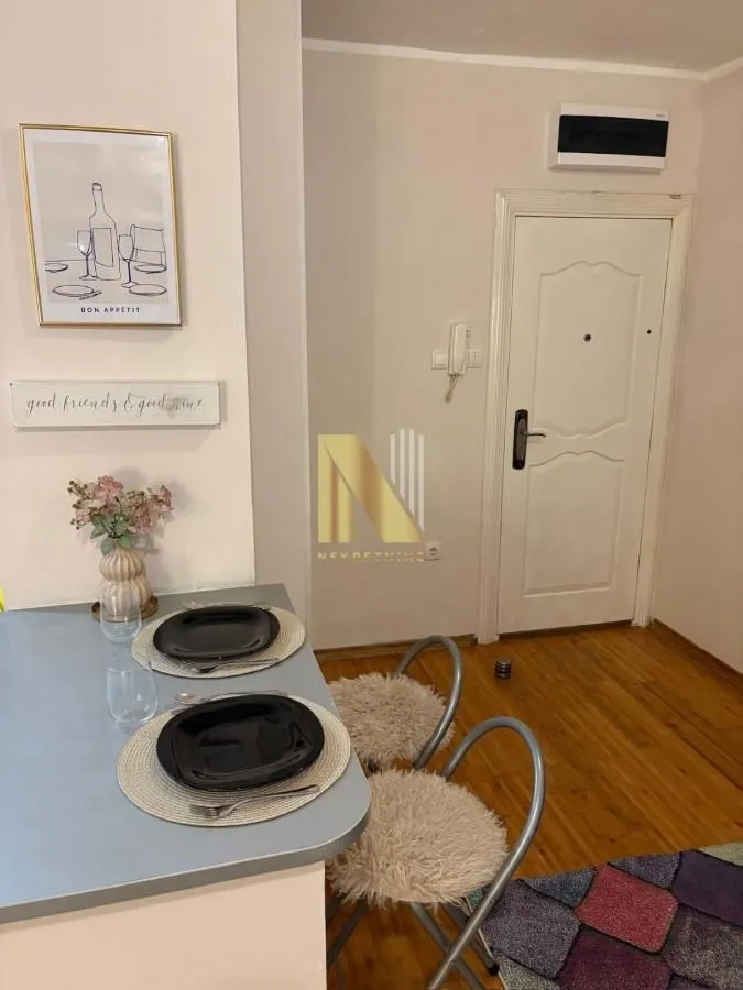Izdavanje, jednosoban stan, 45m², Rotkvarija, Novi Sad Sve Podlokacije