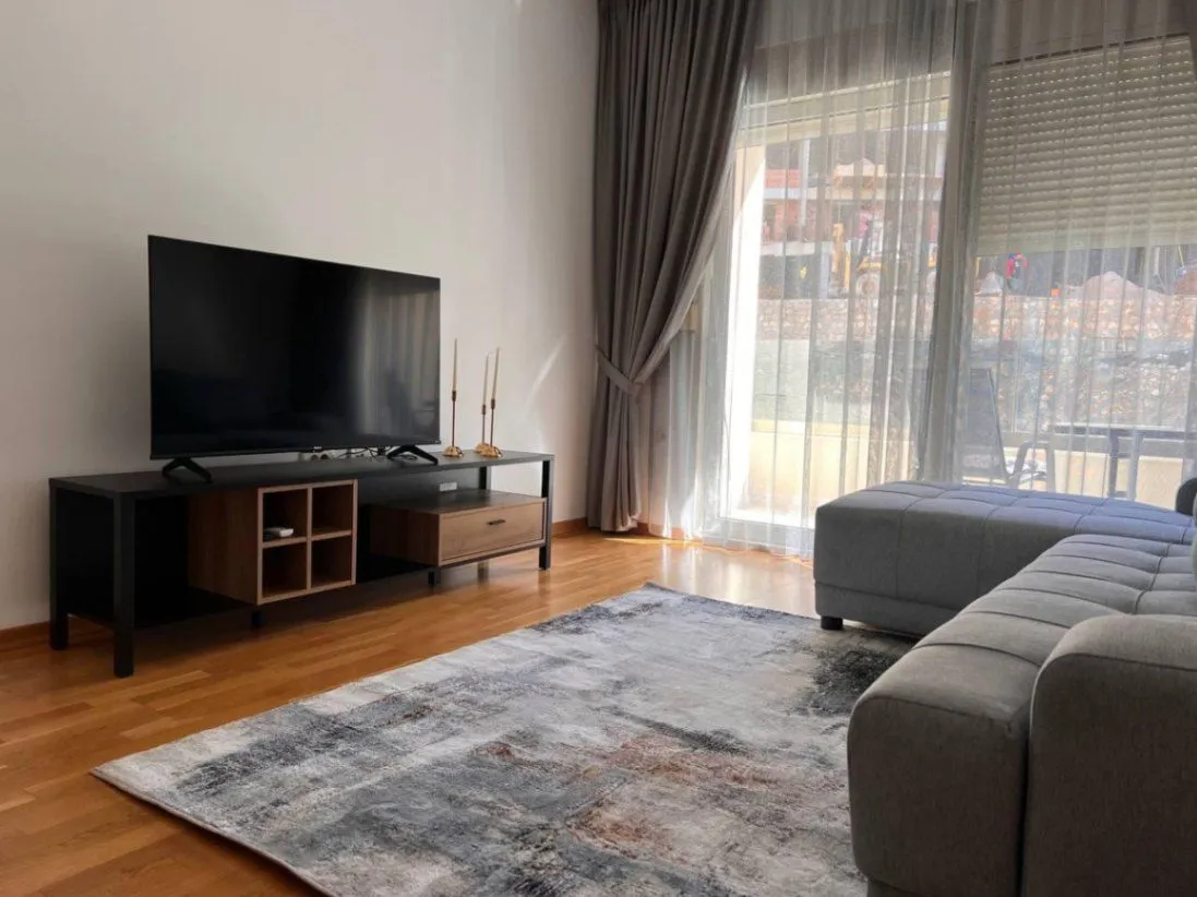 Prodaja, dvosoban stan, 61m², Bečići, Budva