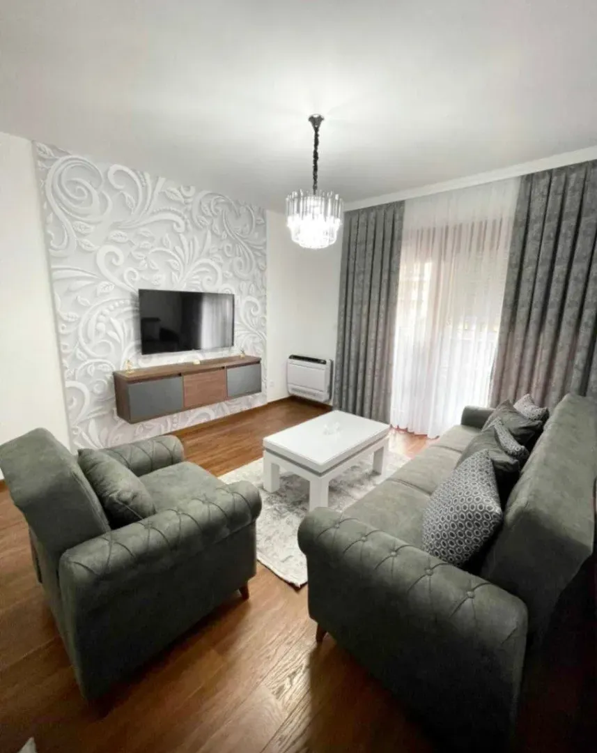 Izdavanje, dvosoban stan, 69m², Master Kvart, Podgorica