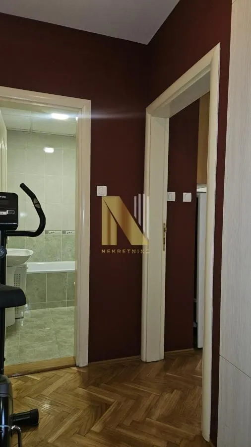 Izdavanje, garsonjera, 27m², Nova Detelinara, Novi Sad Sve Podlokacije
