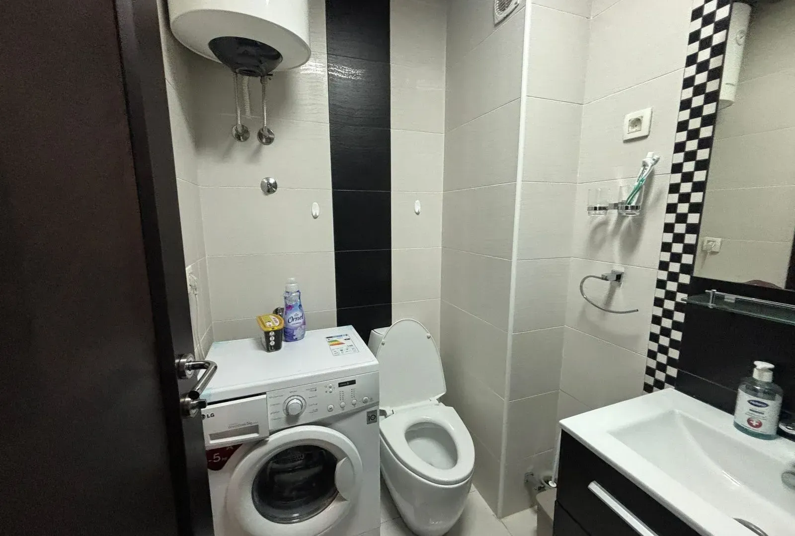 Prodaja, jednosoban stan, 47m², Rozino, Budva