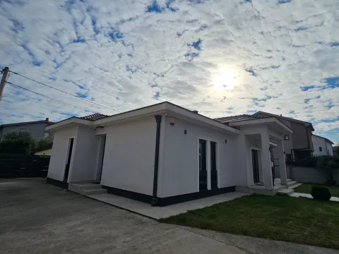 Izdavanje, kuća, 160m², Dalmatinska ulica, Podgorica - image 3