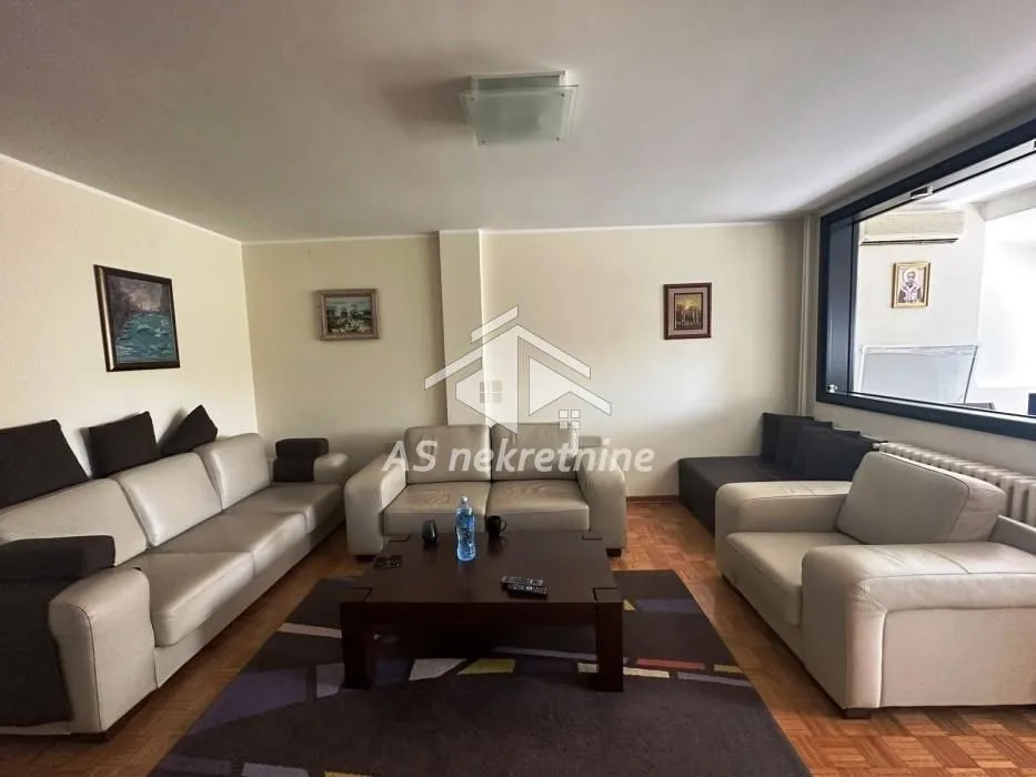 Izdavanje, dvosoban stan, 56m², Novi Beograd Sve Podlokacije, Beograd