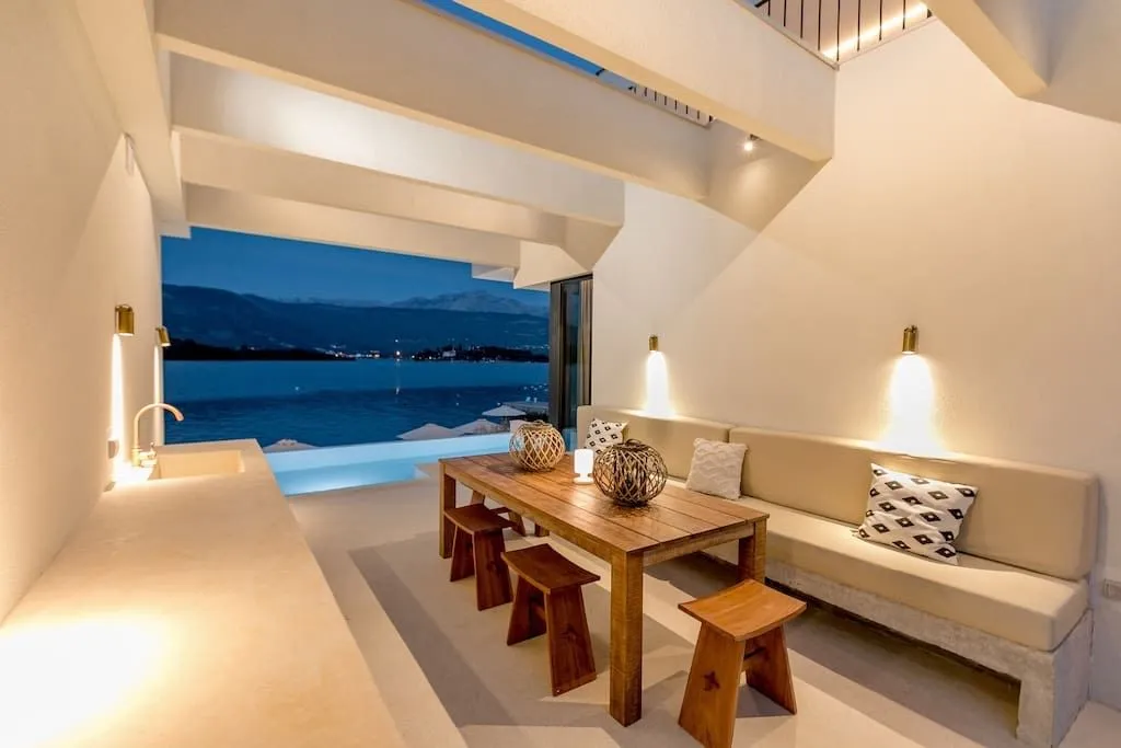 Prodaja, kuća, 676m², Tivat, Crna Gora