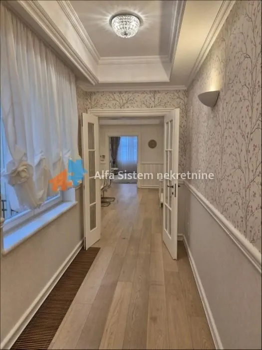 Rent, three bedroom apartment, 117m², Stari Grad, Beograd