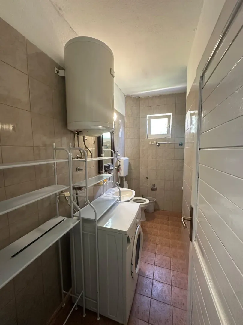 Izdavanje, jednosoban stan, 55m², Masline, Podgorica