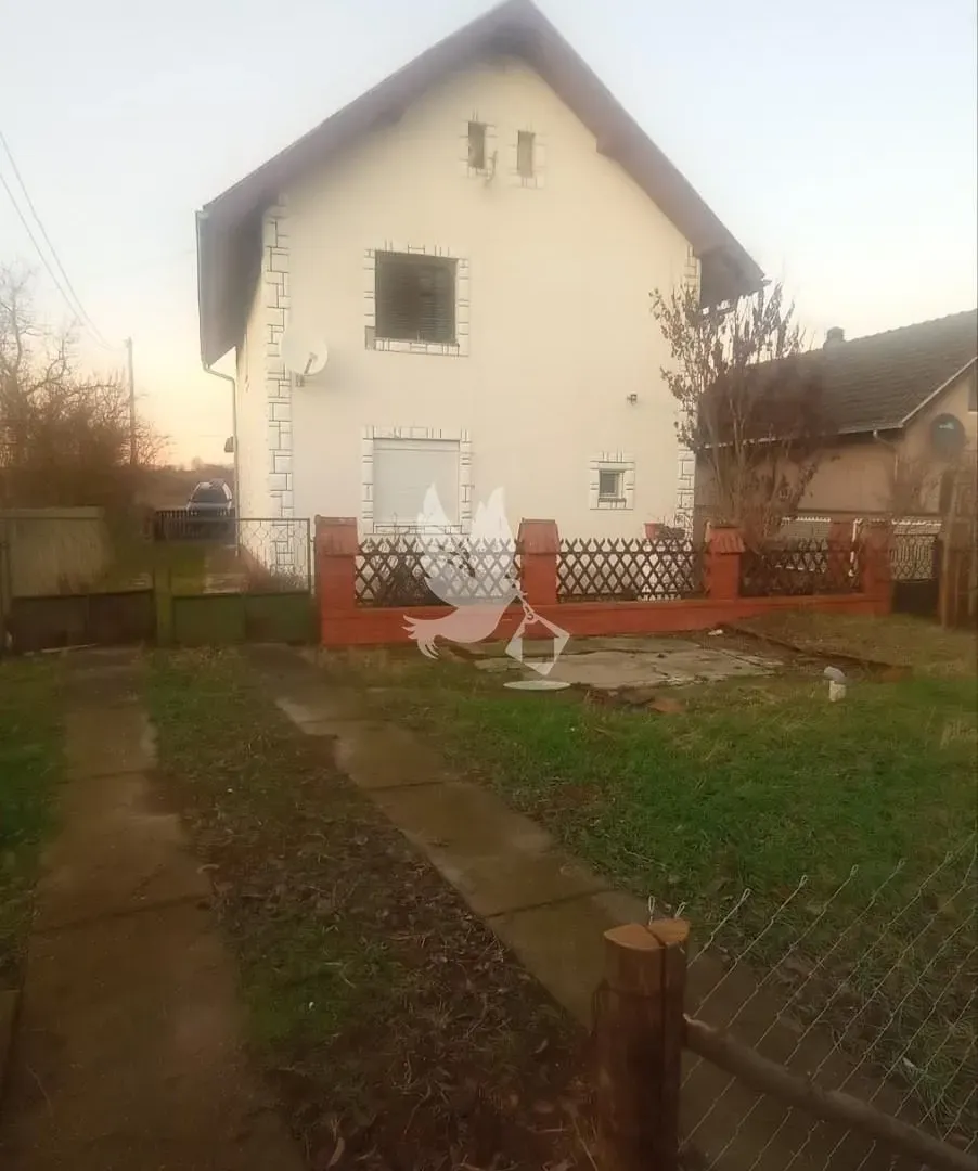 Prodaja, kuća, 161m², Kusadak, Smederevska Palanka