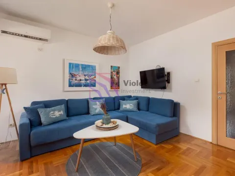 Sale, one bedroom apartment, 50m², Dobrota, Kotor - image 5